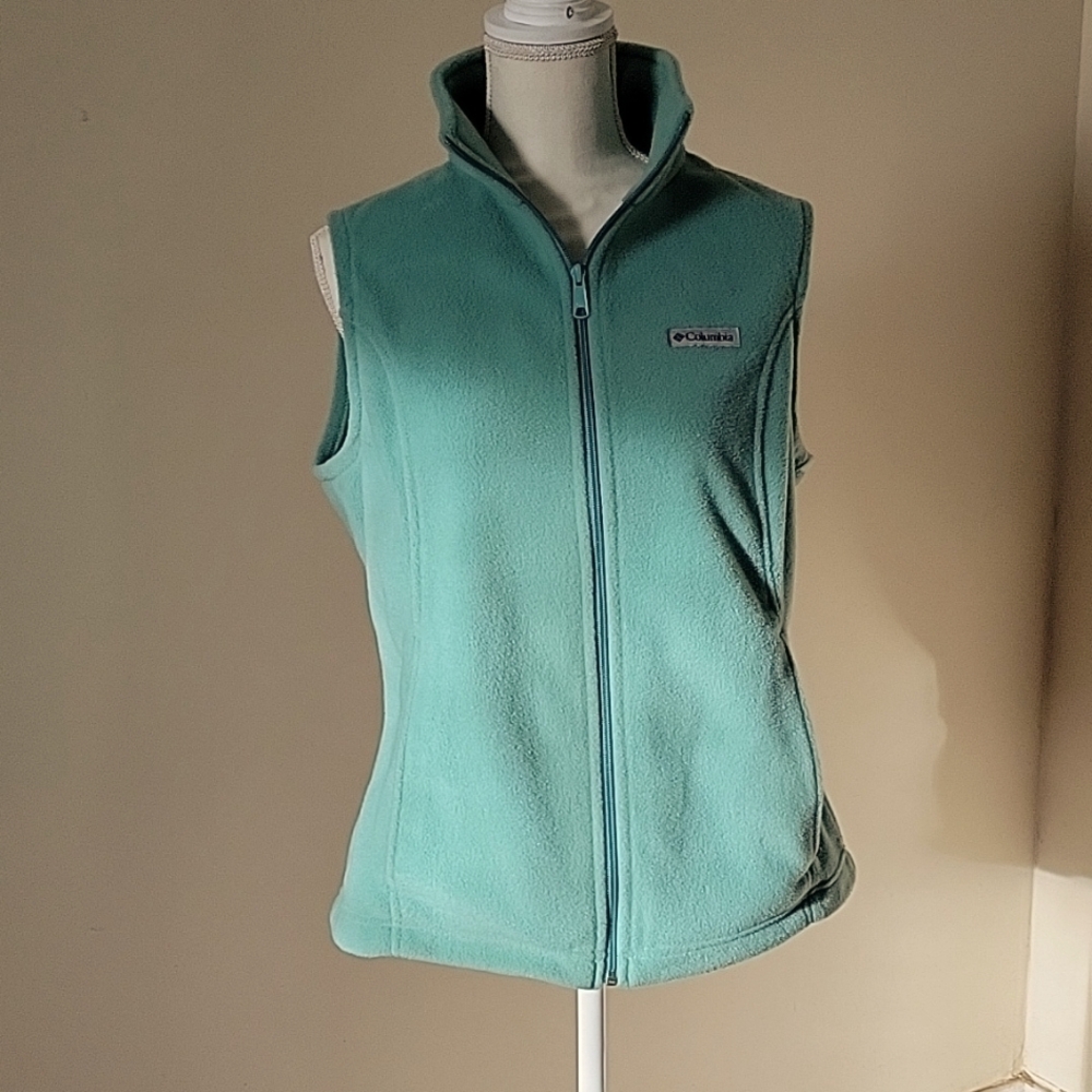 Columbia large teal vest